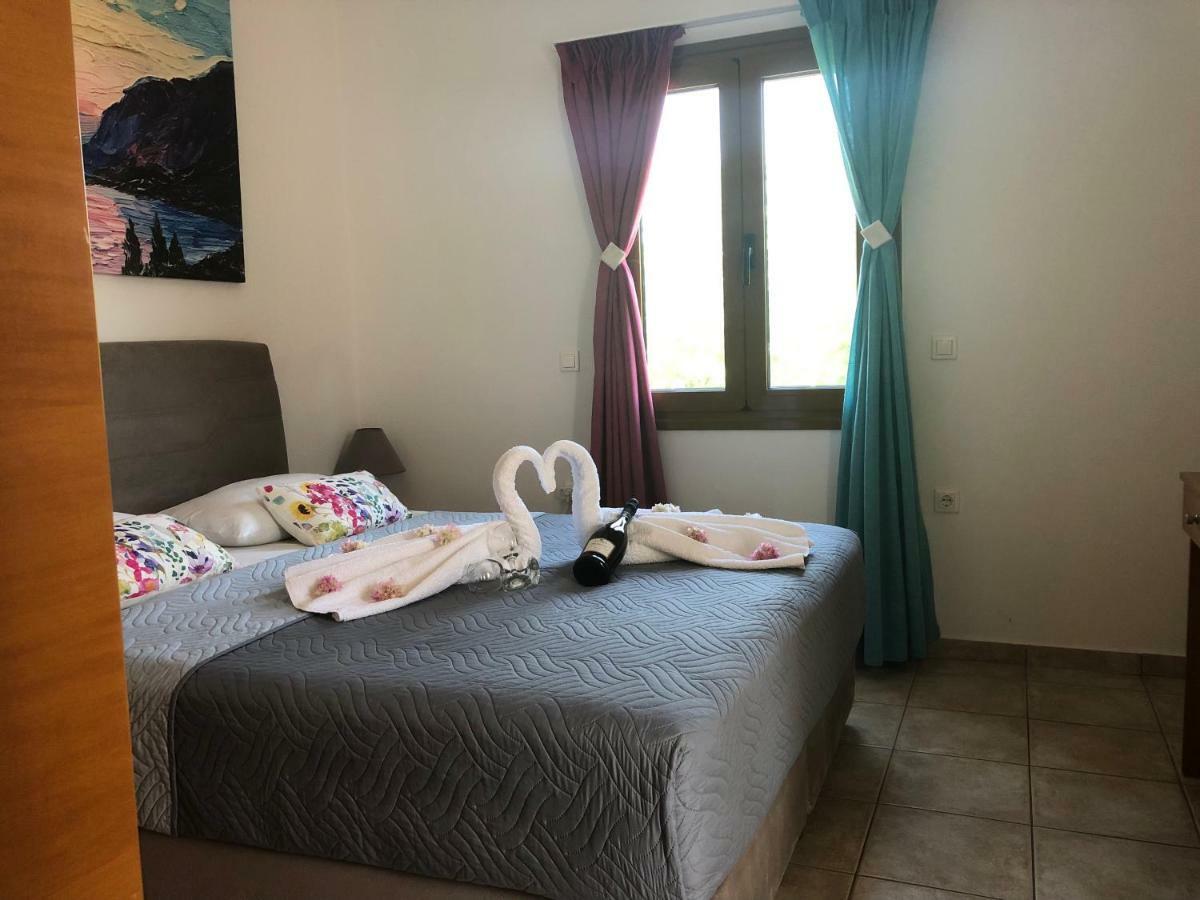 Vrisi Apartments & Villa ピツイディア エクステリア 写真