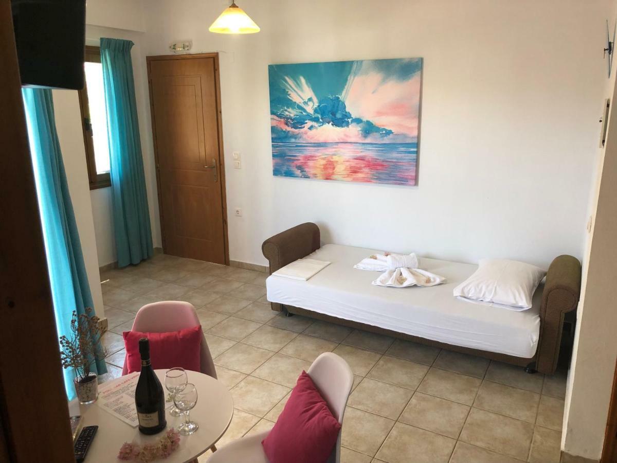 Vrisi Apartments & Villa ピツイディア エクステリア 写真