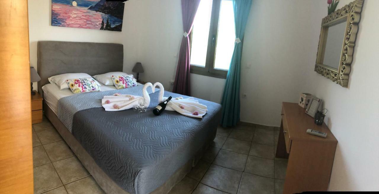 Vrisi Apartments & Villa ピツイディア エクステリア 写真